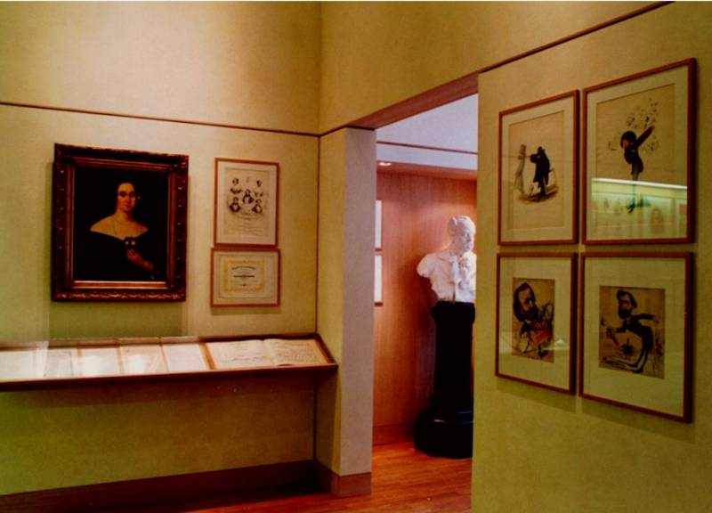BAREZZI 07.jpg
