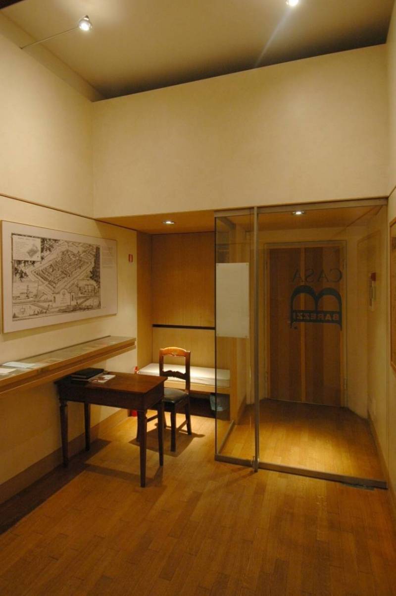 BAREZZI 03.jpg